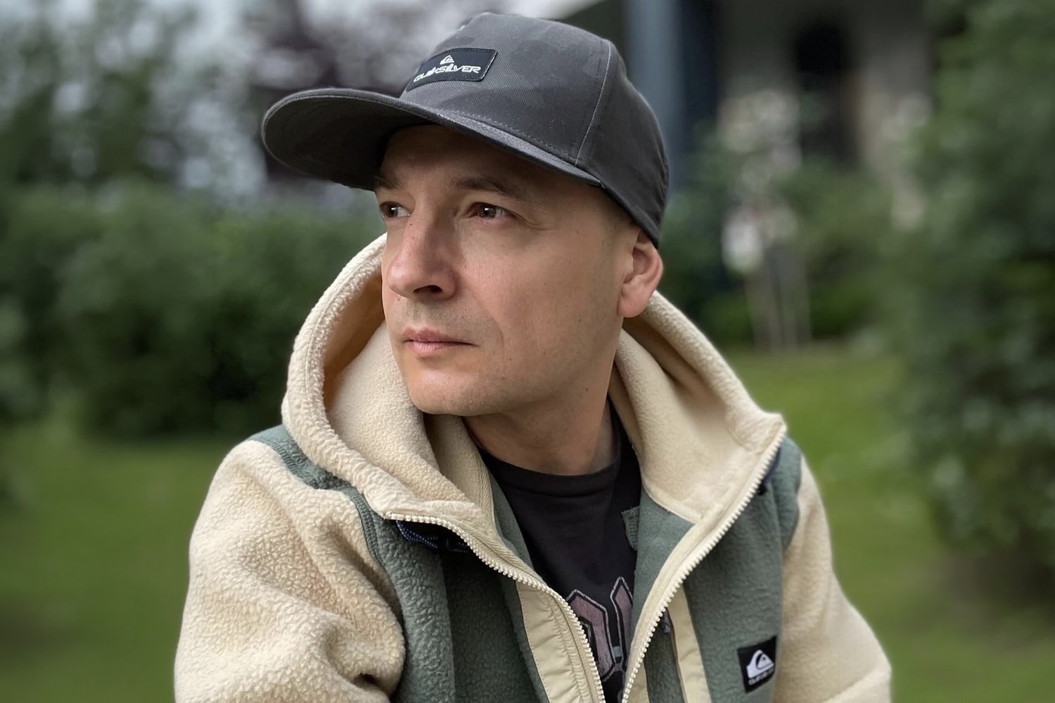 Peres wraca z „Mezu EP”